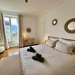 Apartment 2 Chambres, Parking Prive, Gare A 8 Min