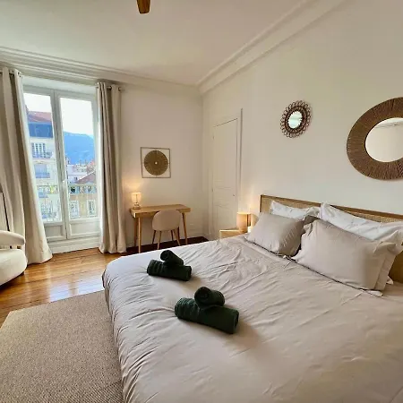 アパート 2 Chambres, Parking Prive, Gare A 8 Min